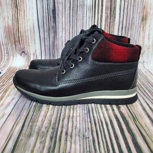 Bionica Black Plaid Tucson Lace Up Hiker Boots